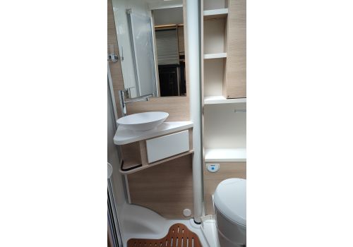 Integral Motorhome RAPIDO 854F en Sale Occasion