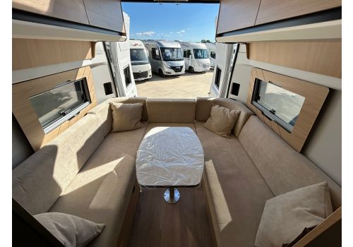 Camper Van DREAMER Living Van Select en Catalog