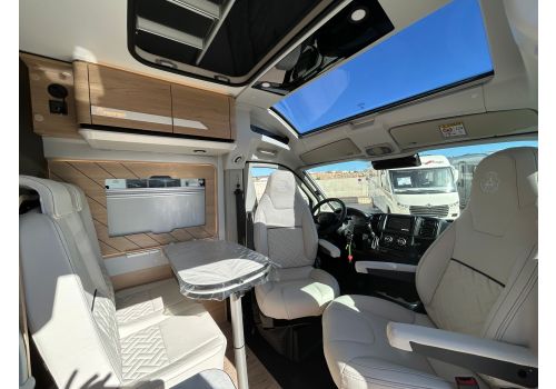Camper Van DREAMER D43 Up Select en Catalog