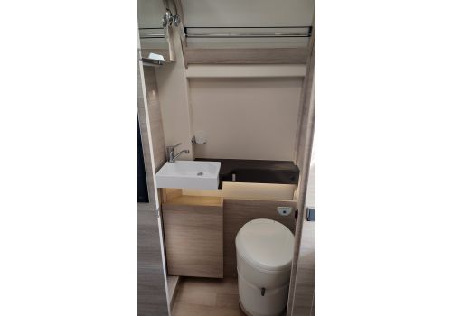 Camper Van RAPIDO V55 en Sale Occasion