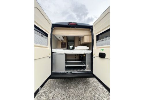 Camper Van DREAMER D55+ Select en Catalog