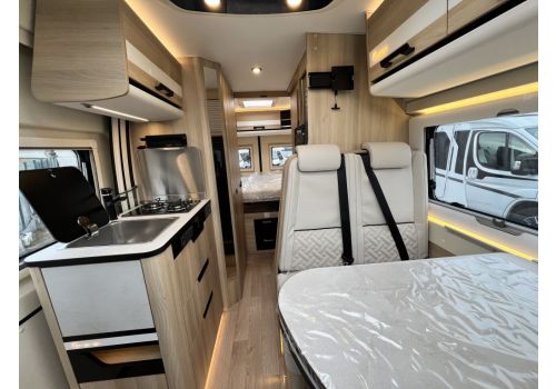 Camper Van DREAMER D55+ Select en Catalog