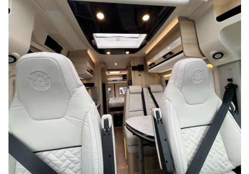 Camper Van DREAMER D55+ Select en Catalog