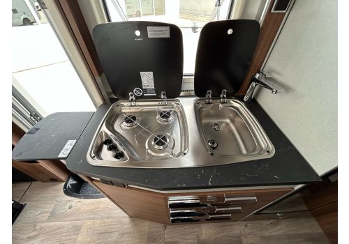 Integral Motorhome HYMER MC I 580 en Sale Occasion