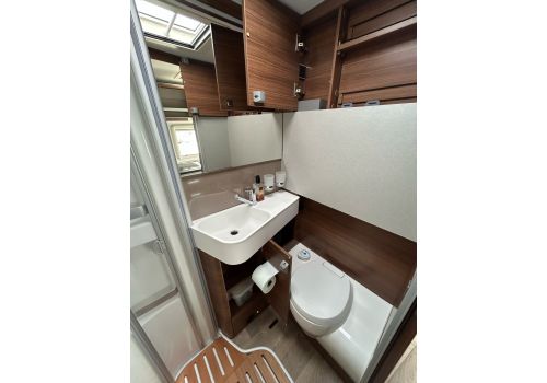Integral Motorhome HYMER MC I 580 en Sale Occasion