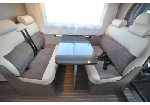 Capuchina Motorhome SUNLIGHT BLUCAMP Ocean 650 en Rent