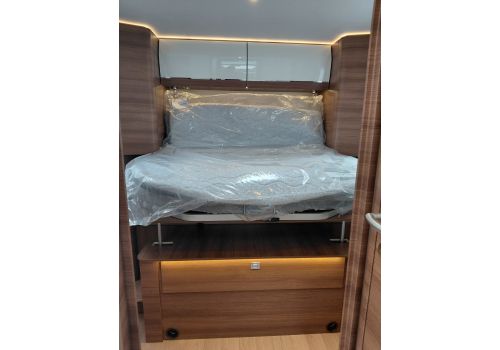 Low Profile Motorhome RAPIDO 696F en Catalog