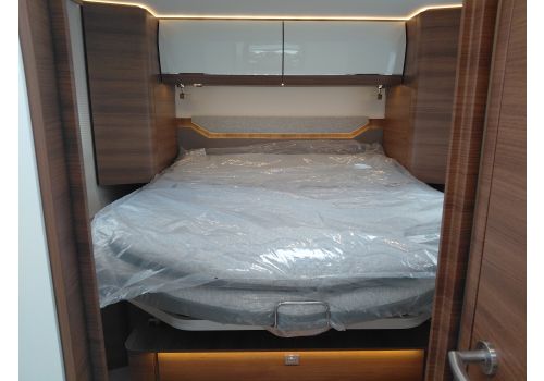 Low Profile Motorhome RAPIDO 696F en Catalog