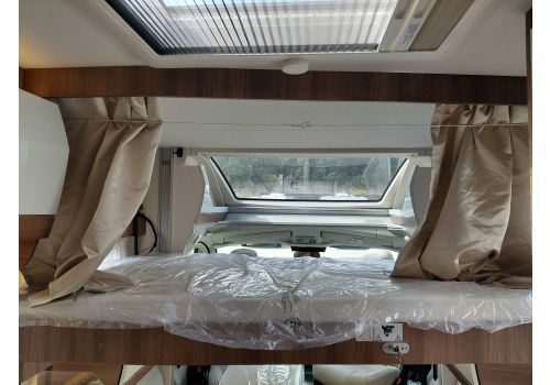 Low Profile Motorhome RAPIDO 696F en Catalog