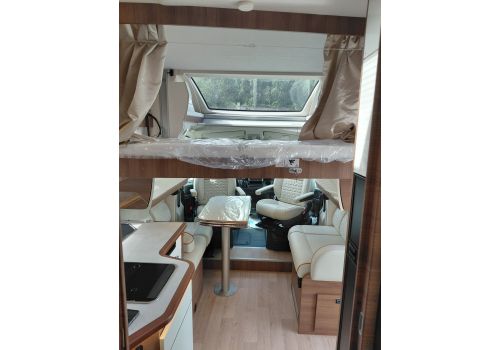 Low Profile Motorhome RAPIDO 696F en Catalog