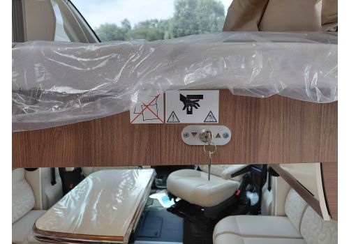 Low Profile Motorhome RAPIDO 696F en Catalog