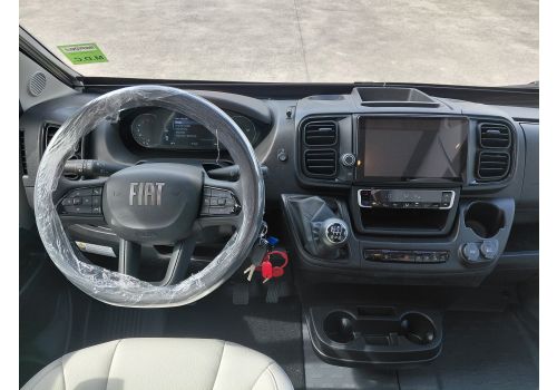 Low Profile Motorhome RAPIDO 696F en Catalog