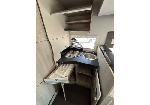 Low Profile Motorhome ROLLER TEAM 398 XLB Special Edition en Sale Occasion