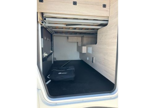 Low Profile Motorhome ROLLER TEAM 398 XLB Special Edition en Sale Occasion