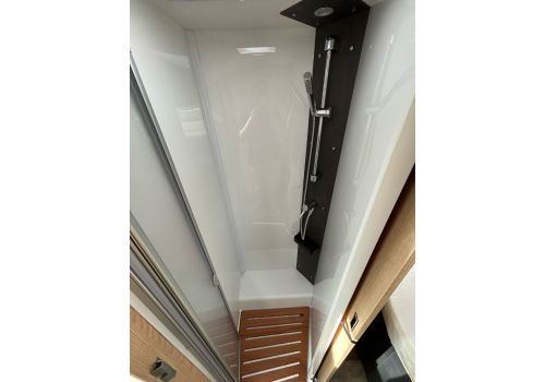 Low Profile Motorhome SUNLIGHT Sunlight T69 LC Adventure Edition en Sale Occasion