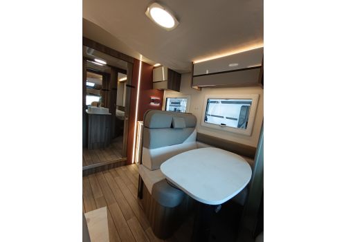 Low Profile Motorhome ROLLER TEAM Kronos 266 TL Spring Edition en Sale Occasion