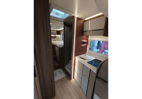 Low Profile Motorhome ROLLER TEAM Kronos 284 TL Spring Edition en Sale Occasion