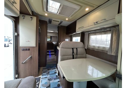 Low Profile Motorhome ROLLER TEAM Granduca 285 P en Sale Occasion