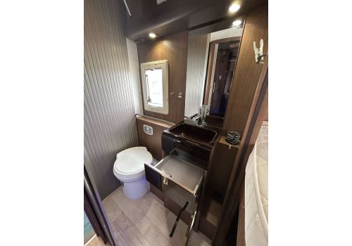 Low Profile Motorhome ROLLER TEAM Granduca 285 P en Sale Occasion