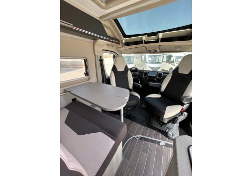 Camper Van ROLLER TEAM Livingstone DUO Advance en Sale Occasion