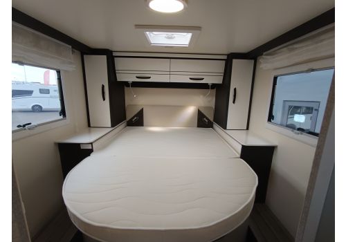 Low Profile Motorhome MC LOUIS MC4 379 en Sale Occasion