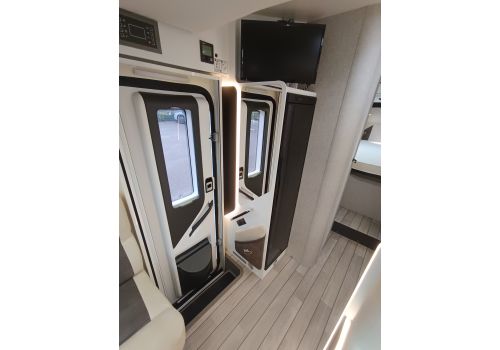Low Profile Motorhome MC LOUIS MC4 379 en Sale Occasion