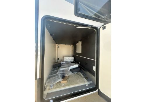 Low Profile Motorhome MOBILVETTA KEA P 86 en Catalog