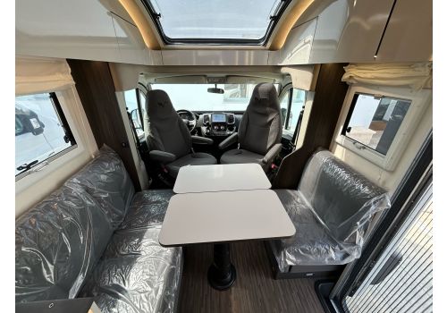 Low Profile Motorhome MOBILVETTA KEA Kompakt 64 NB en Sale Occasion