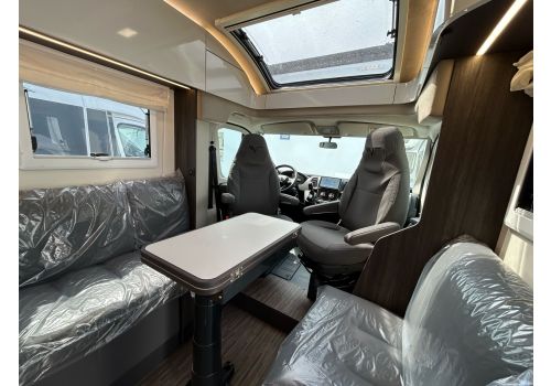 Low Profile Motorhome MOBILVETTA KEA Kompakt 64 NB en Sale Occasion