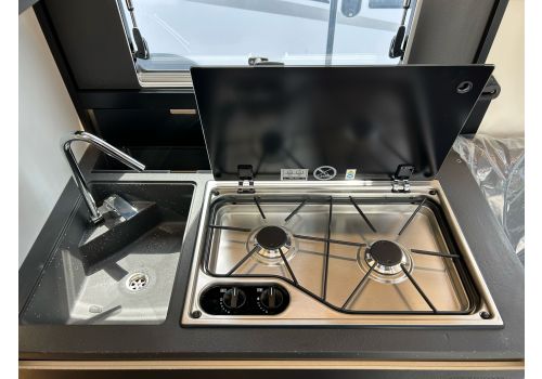Low Profile Motorhome MOBILVETTA KEA Kompakt 64 NB en Sale Occasion