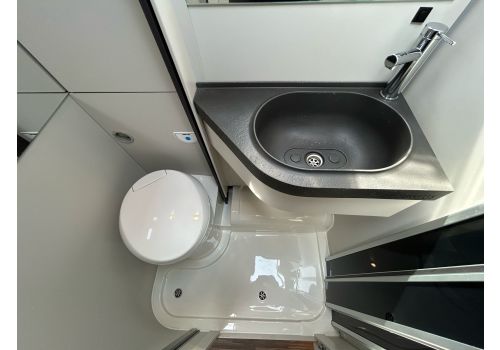 Low Profile Motorhome MOBILVETTA KEA Kompakt 64 NB en Sale Occasion