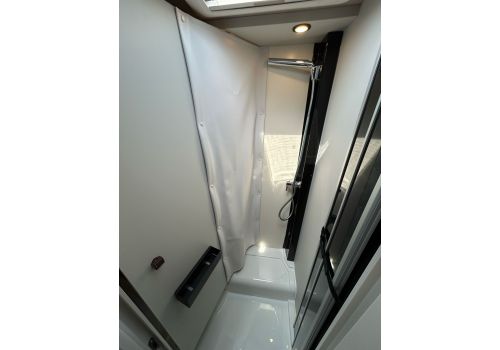 Low Profile Motorhome MOBILVETTA KEA Kompakt 64 NB en Sale Occasion