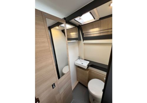 Camper Van DREAMER D55 Fun + en Sale Occasion