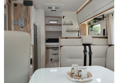 Integral Motorhome PILOTE G6740C en Sale Occasion