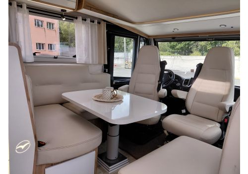 Integral Motorhome PILOTE G6740C en Sale Occasion