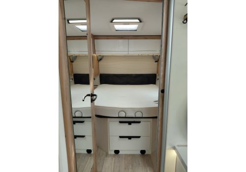 Integral Motorhome PILOTE G6740C en Sale Occasion
