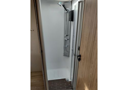 Integral Motorhome PILOTE G6740C en Sale Occasion
