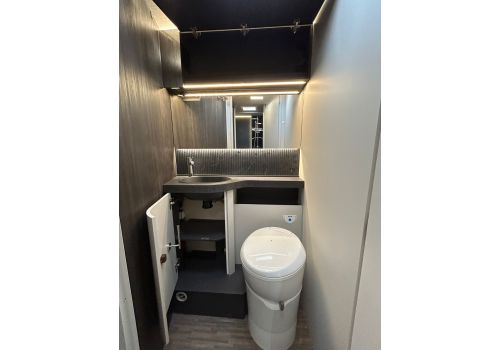 Integral Motorhome MOBILVETTA KEA I 90 en Catalog