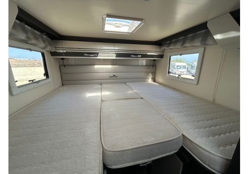 Low Profile Motorhome ROLLER TEAM Kronos 284 TL en Sale Occasion