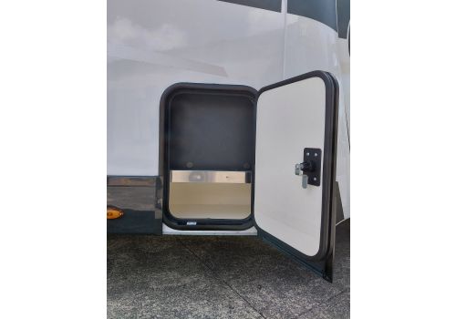 Low Profile Motorhome MOBILVETTA Kea P90 en Sale Occasion