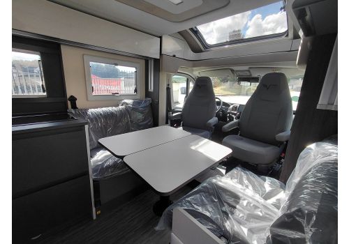 Low Profile Motorhome MOBILVETTA Kea P90 en Sale Occasion