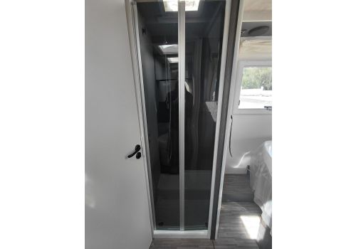 Low Profile Motorhome MOBILVETTA Kea P90 en Sale Occasion