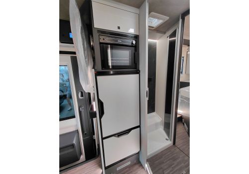 Low Profile Motorhome MOBILVETTA Kea P90 en Sale Occasion