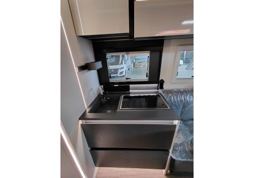 Low Profile Motorhome MOBILVETTA Kea P90 en Sale Occasion