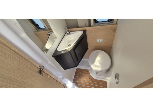 Camper Van SUNLIGHT Cliff 602 Adventure Automática en Rent