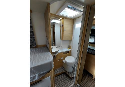 Low Profile Motorhome BENIMAR Perseo 563 en Sale Occasion