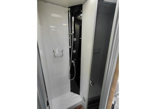 Low Profile Motorhome BENIMAR Perseo 563 en Sale Occasion