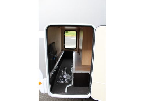 Low Profile Motorhome SUNLIGHT T-60 modelo 2016 en Sale Occasion