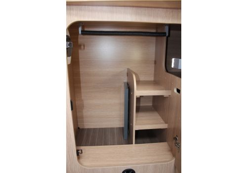 Low Profile Motorhome SUNLIGHT T-60 modelo 2016 en Sale Occasion