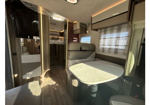 Low Profile Motorhome ROLLER TEAM Kronos 285 TL en Catalog
